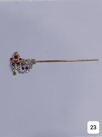 GOLDEN 5''TILAK DESIGN WITH SMALL CHAIN LATKAN.