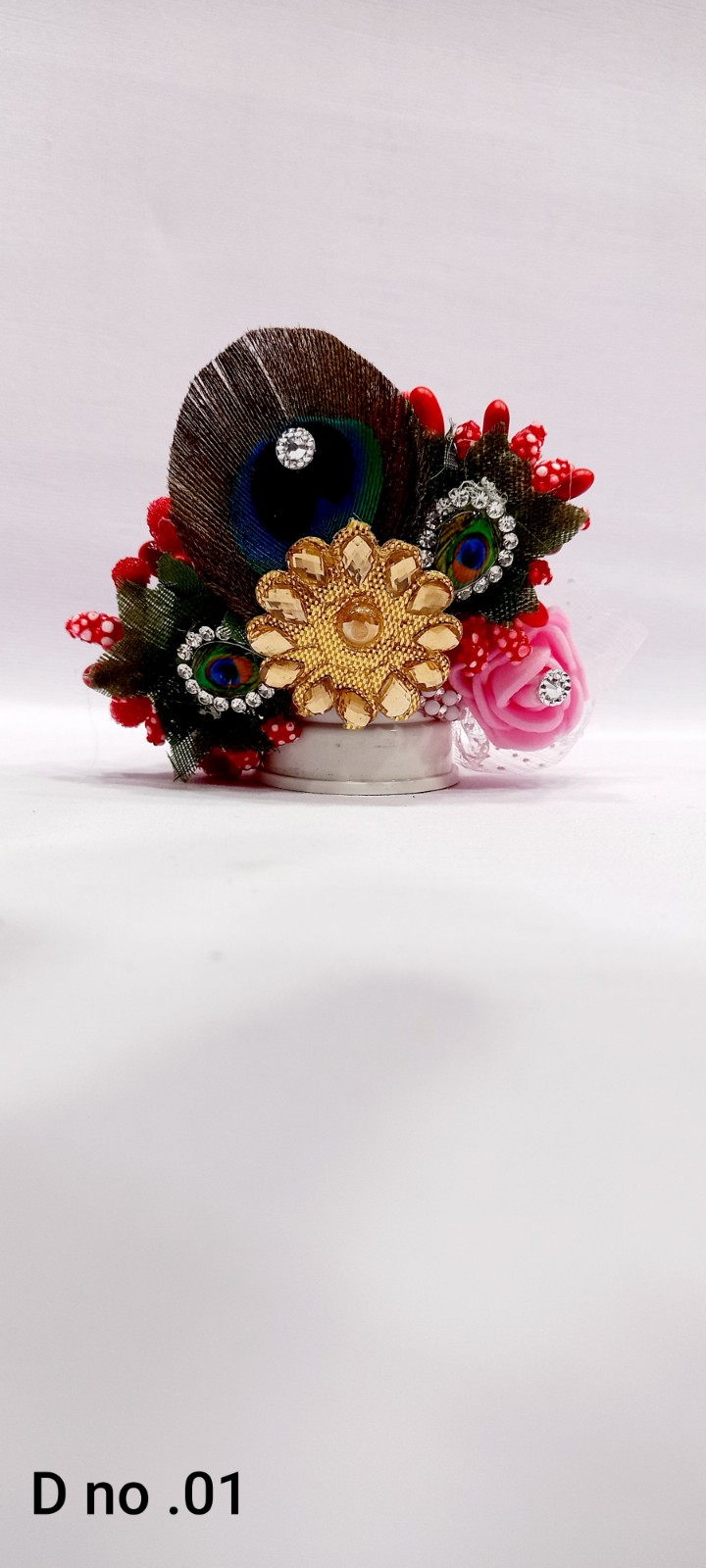 Decorated pagdi with lace,stones and flowers