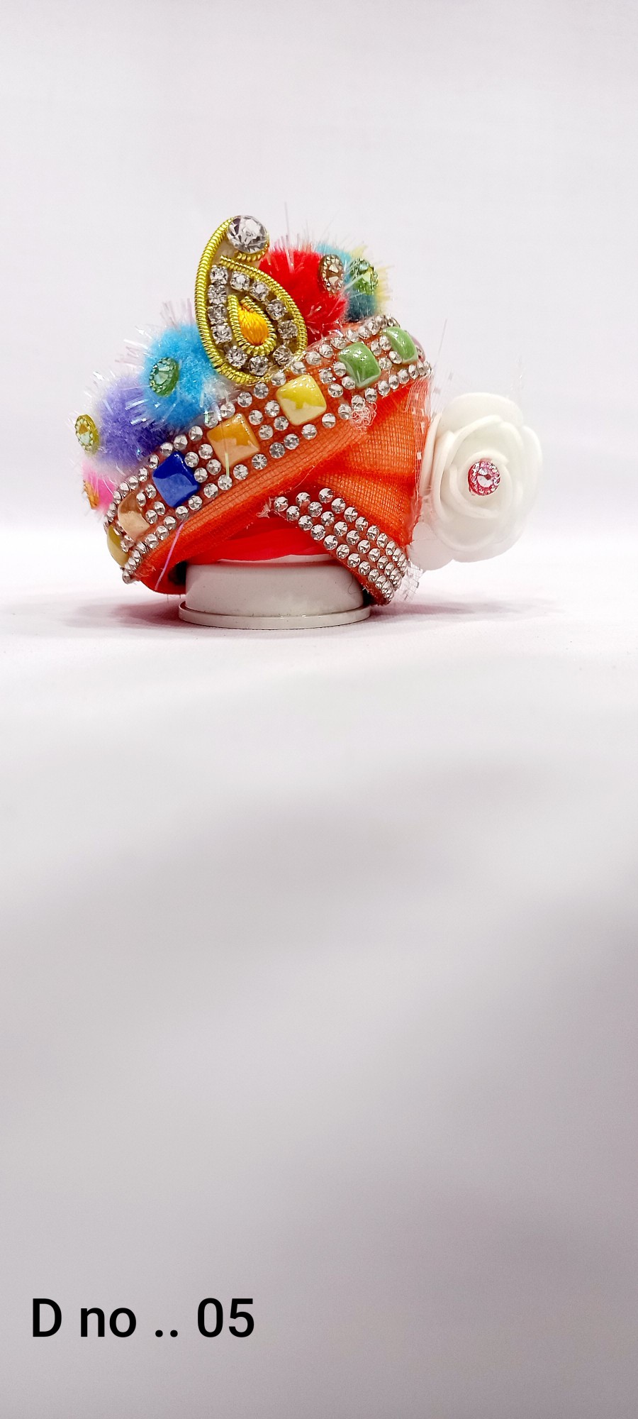 Decorated pagdi with lace,kerry,stones and flowers